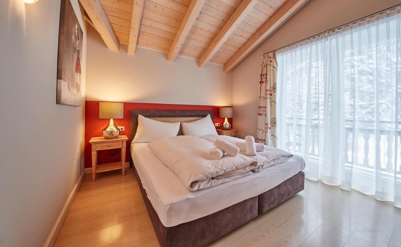 Huettl Relax Appartements ザールバッハ・ヒンターグレム エクステリア 写真