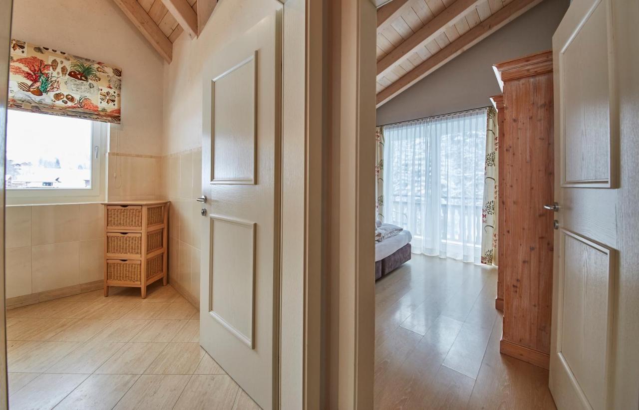 Huettl Relax Appartements ザールバッハ・ヒンターグレム エクステリア 写真